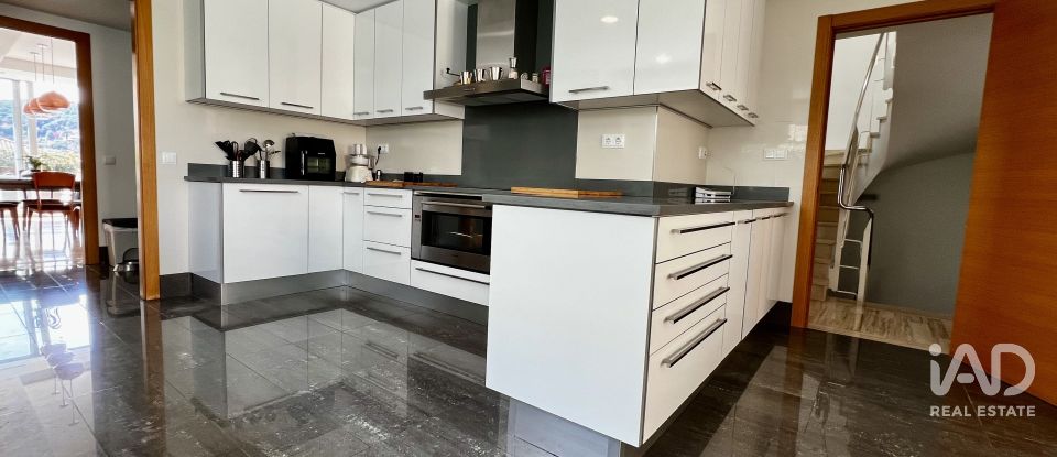 Casa rural 6 habitaciones de 471 m² en Cabrils (08348)