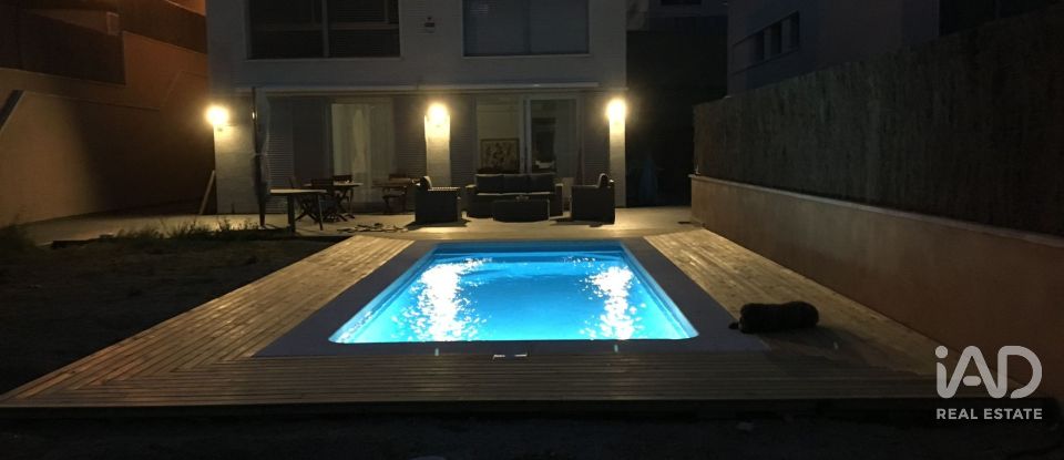 Casa rural 6 habitaciones de 471 m² en Cabrils (08348)