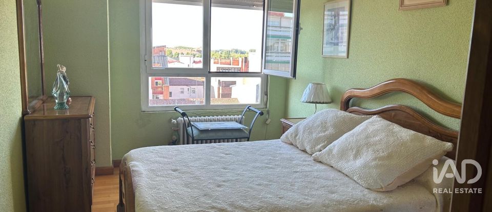 Apartment 3 bedrooms of 115 m² in León (24005)