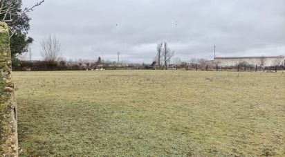 Terreno urbano de 7.601 m² en Villaobispo de Las Regueras (24195)