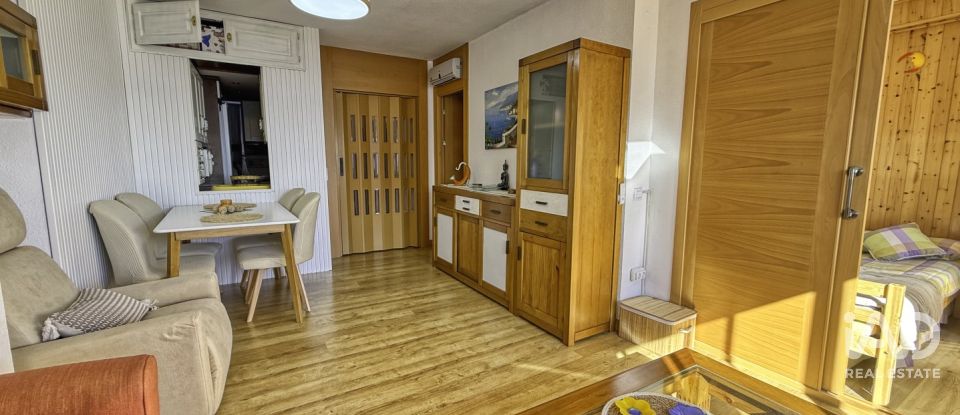 Piso 2 habitaciones de 57 m² en Calp (03710)