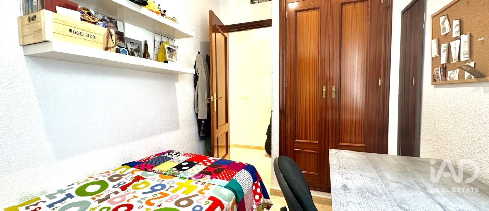 Piso 3 habitaciones de 91 m² en Lepe (21440)