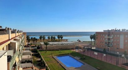 Penthouse 3 bedrooms of 91 m² in Cubelles (08880)