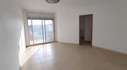 Penthouse 3 bedrooms of 91 m² in Cubelles (08880)