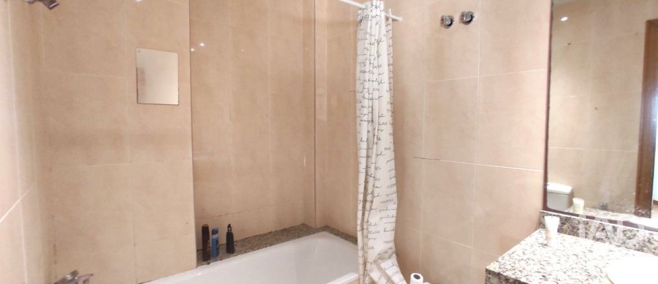 Penthouse 3 bedrooms of 91 m² in Cubelles (08880)