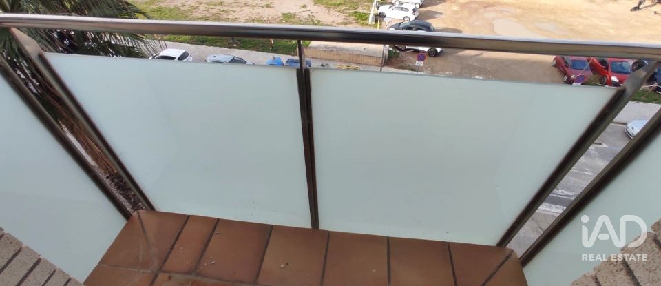 Penthouse 3 bedrooms of 91 m² in Cubelles (08880)