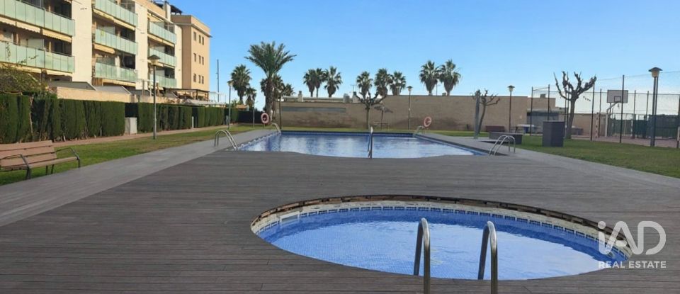 Penthouse 3 bedrooms of 91 m² in Cubelles (08880)