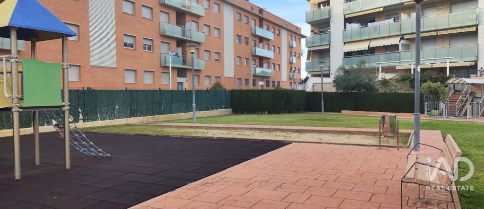 Penthouse 3 bedrooms of 91 m² in Cubelles (08880)