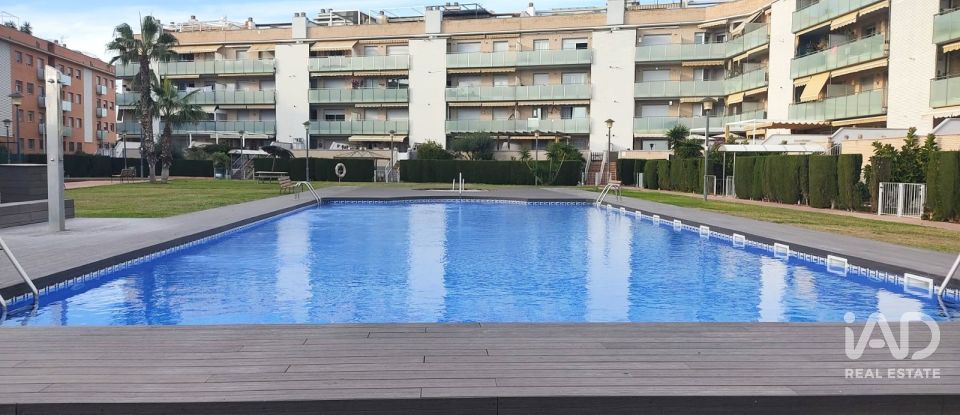 Penthouse 3 bedrooms of 91 m² in Cubelles (08880)