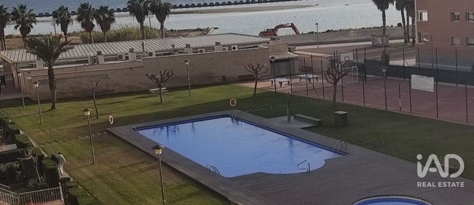 Penthouse 3 bedrooms of 91 m² in Cubelles (08880)