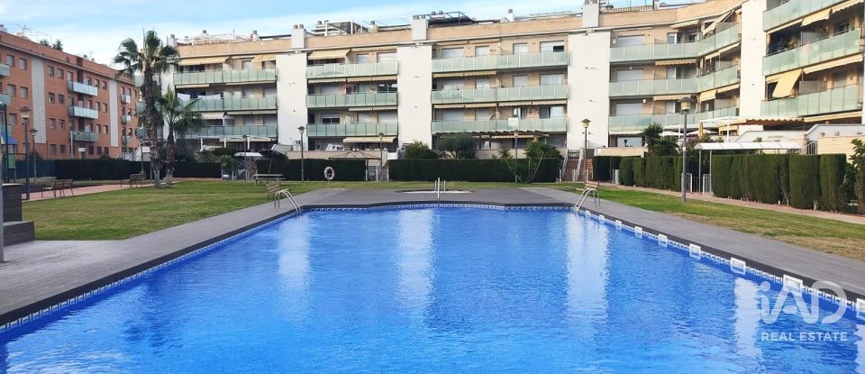 Penthouse 3 bedrooms of 91 m² in Cubelles (08880)