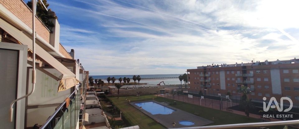 Penthouse 3 bedrooms of 91 m² in Cubelles (08880)