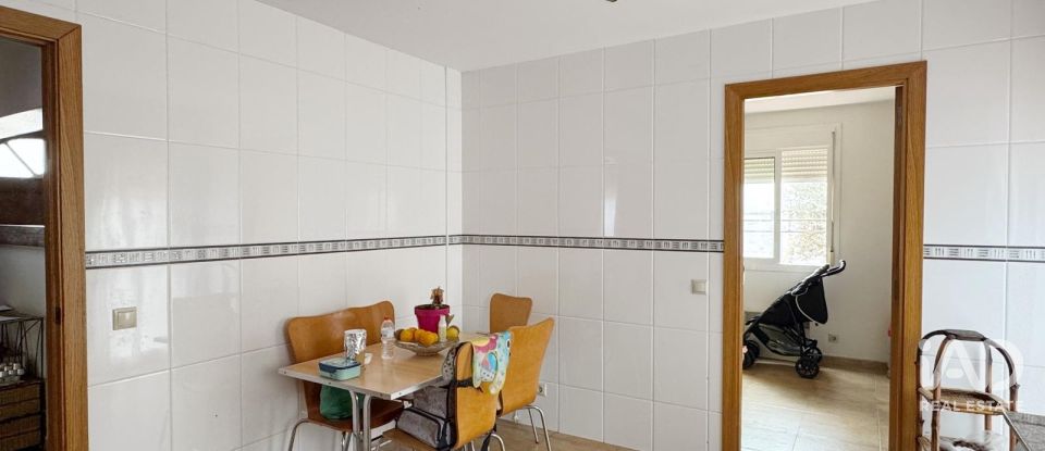 Casa 4 habitaciones de 175 m² en Vilallonga del Camp (43141)