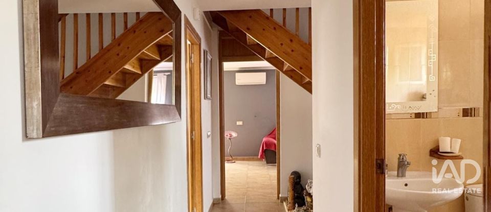 Casa 4 habitaciones de 175 m² en Vilallonga del Camp (43141)