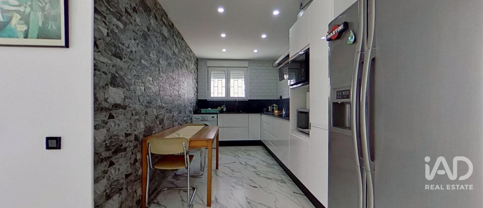 Casa 6 habitaciones de 225 m² en Sant Vicenç de Calders (43880)