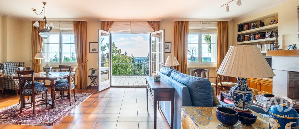 Vivienda unifamiliar  6 habitaciones de 468 m² en Torrelodones (28250)