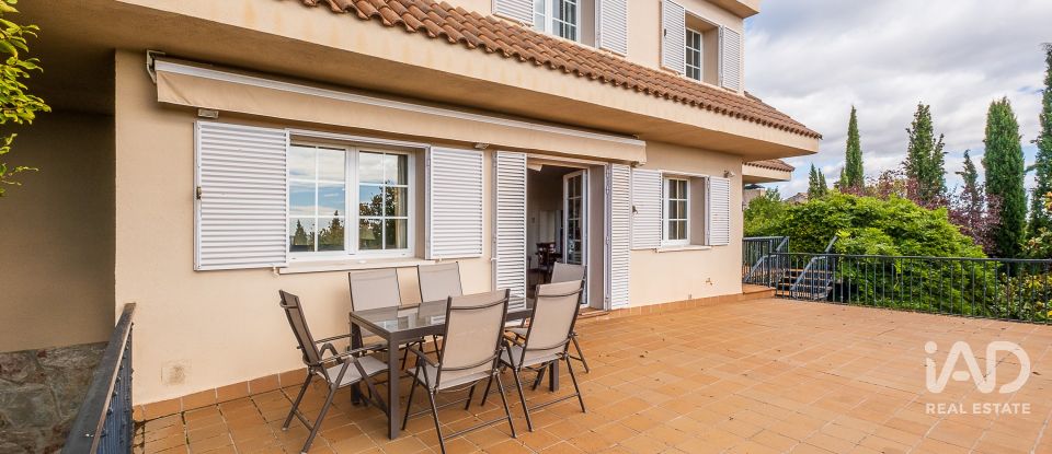 Vivienda unifamiliar  6 habitaciones de 468 m² en Torrelodones (28250)