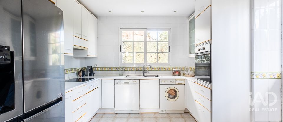 Vivienda unifamiliar  6 habitaciones de 468 m² en Torrelodones (28250)