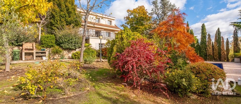 Vivienda unifamiliar  6 habitaciones de 468 m² en Torrelodones (28250)