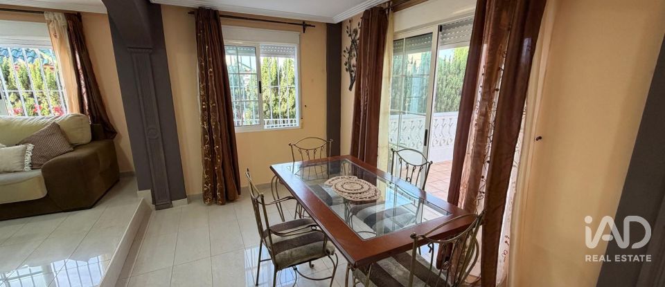 Châlet 5 chambres de 240 m² à Balsares (03195)