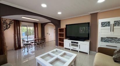 Casa 5 habitaciones de 240 m² en Balsares (03195)