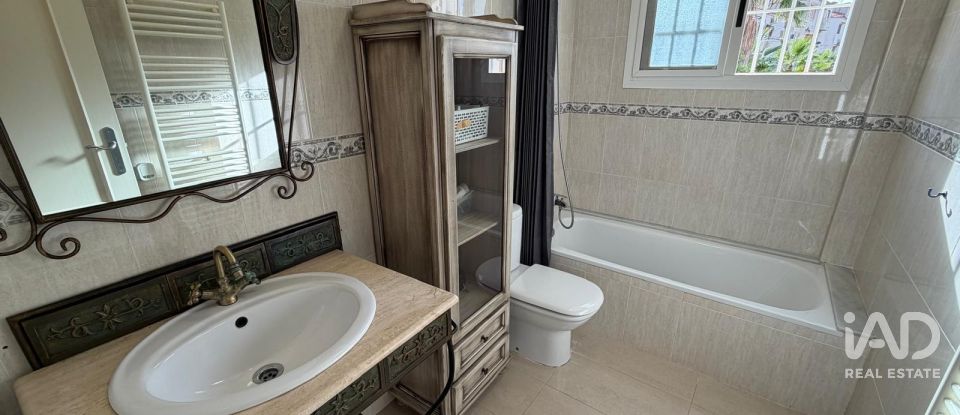 Châlet 5 chambres de 240 m² à Balsares (03195)