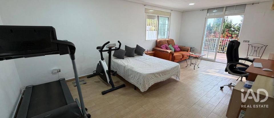 Châlet 5 chambres de 240 m² à Balsares (03195)