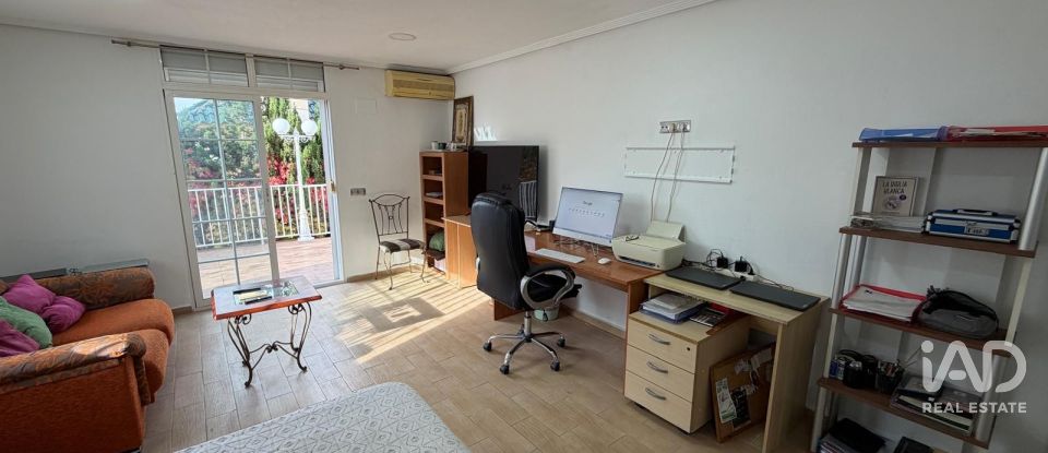 Châlet 5 chambres de 240 m² à Balsares (03195)