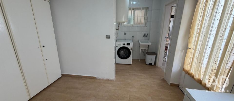 Châlet 5 chambres de 240 m² à Balsares (03195)