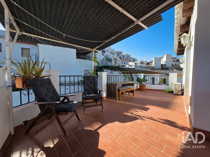 Casa 4 habitaciones de 135 m² en Guaro (29108)