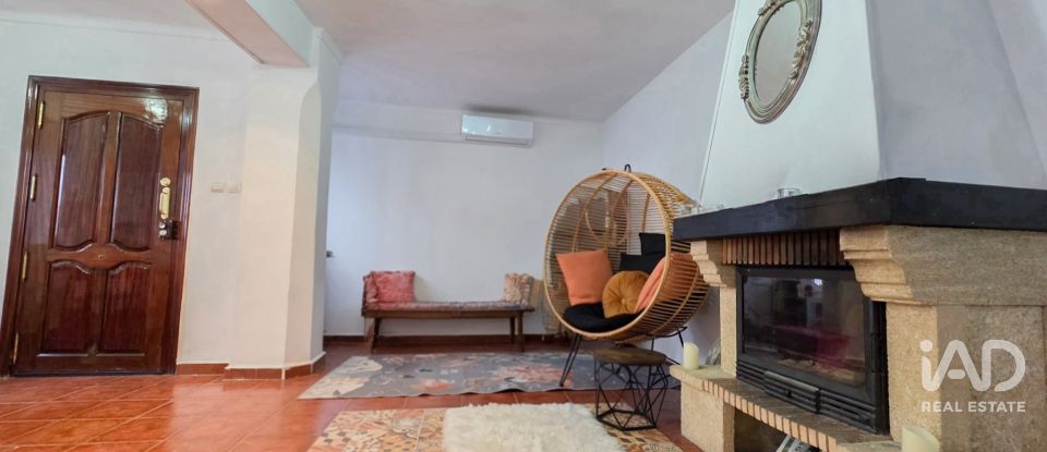 Casa 4 habitaciones de 135 m² en Guaro (29108)