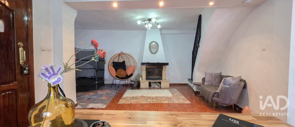 Casa 4 habitaciones de 135 m² en Guaro (29108)