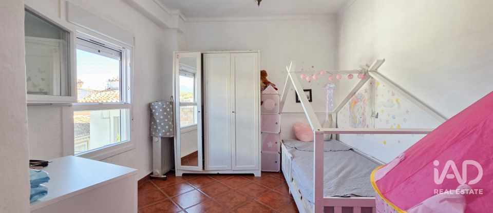 Casa 4 habitaciones de 135 m² en Guaro (29108)