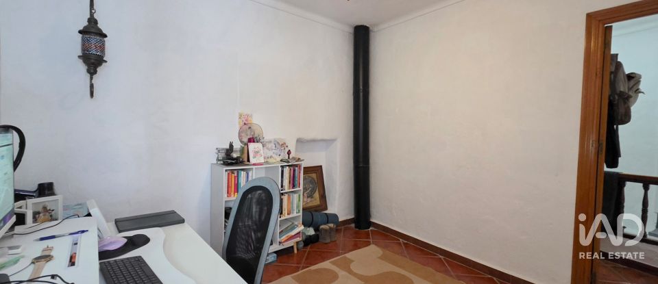 Casa 4 habitaciones de 135 m² en Guaro (29108)