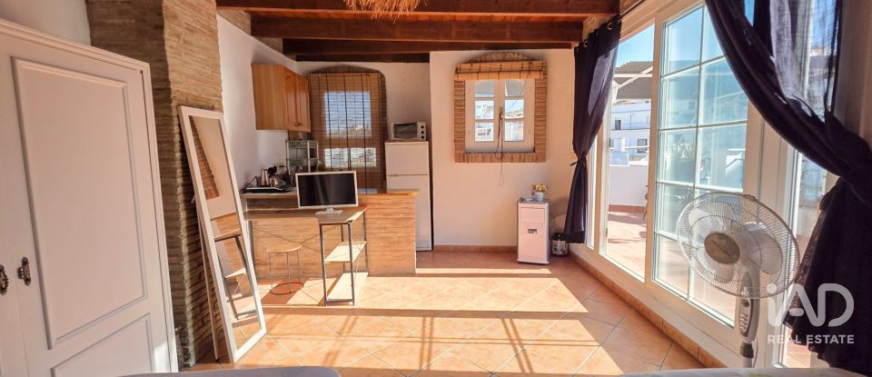 Casa 4 habitaciones de 135 m² en Guaro (29108)