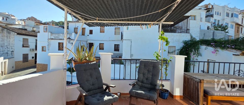 Casa 4 habitaciones de 135 m² en Guaro (29108)