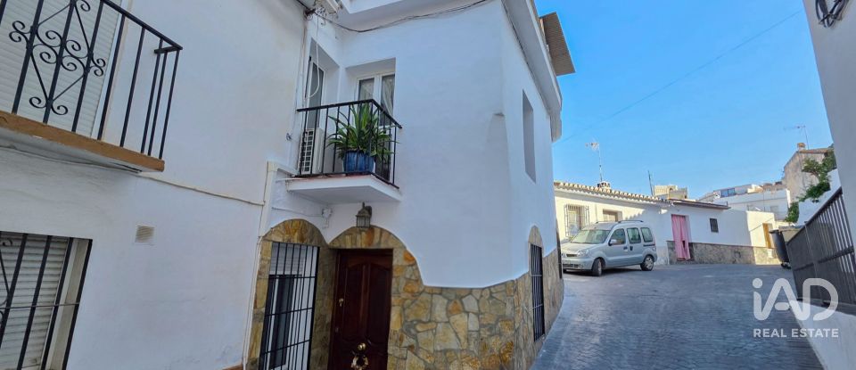 Casa 4 habitaciones de 135 m² en Guaro (29108)