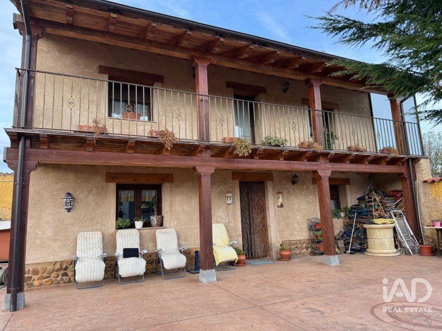 House 2 bedrooms of 100 m² in Villasinta (24193)