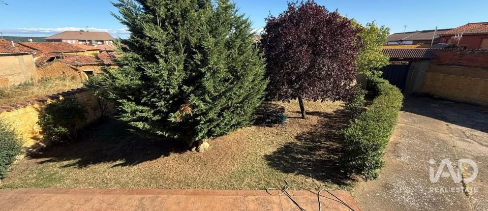 House 2 bedrooms of 100 m² in Villasinta (24193)