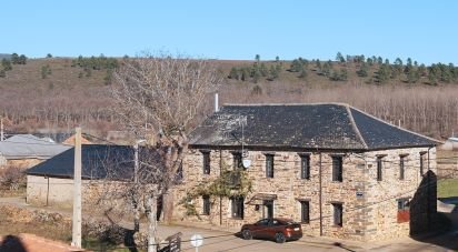 Lodge 5 bedrooms of 301 m² in Quintana del Castillo (24397)