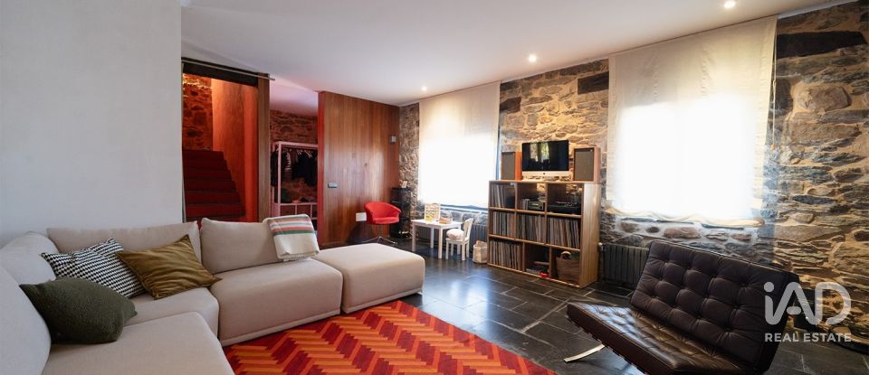 Casa rural 5 habitacions de 301 m² a Quintana del Castillo (24397)