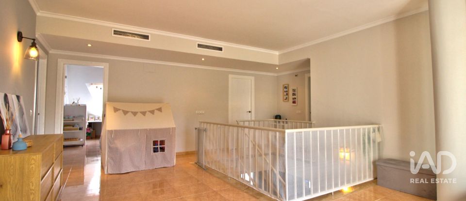 Dúplex 4 habitaciones de 248 m² en Ondara (03760)