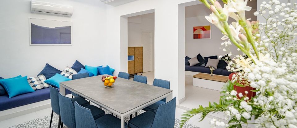 Casa de pueblo 4 habitaciones de 260 m² en Estepona (29680)