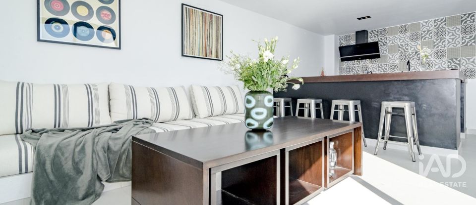 Casa de pueblo 4 habitaciones de 260 m² en Estepona (29680)