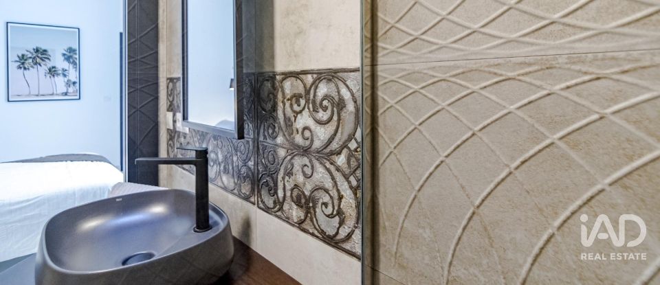 Casa de pueblo 4 habitaciones de 260 m² en Estepona (29680)