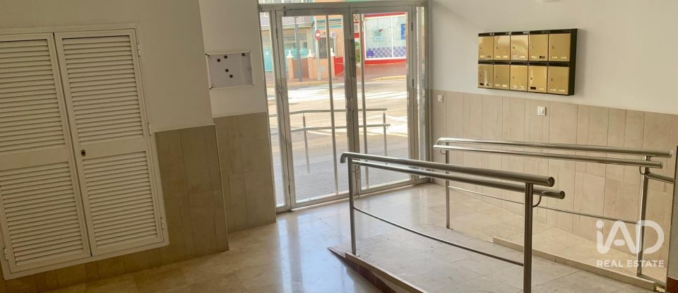 Piso 5 habitaciones de 183 m² en Rota (11520)