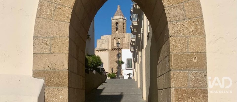 Piso 5 habitaciones de 183 m² en Rota (11520)