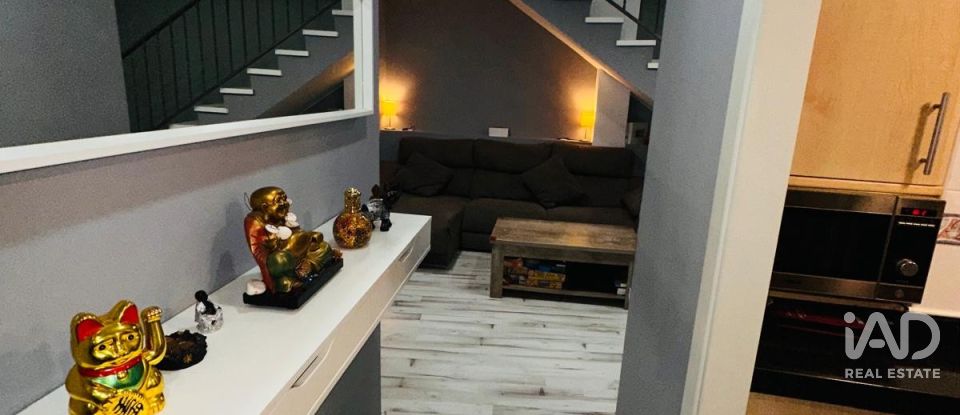 Dúplex 2 habitacions de 77 m² a Rubí (08191)