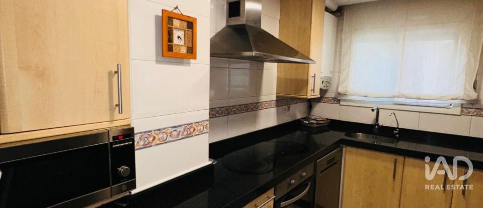 Dúplex 2 habitacions de 77 m² a Rubí (08191)