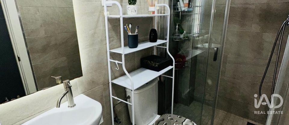 Dúplex 2 habitacions de 77 m² a Rubí (08191)